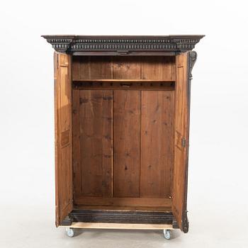 Skåp/garderob barockstil omkring 1900.