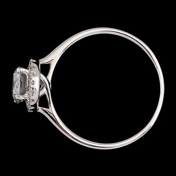 RING, 18 k vitguld, briljantslipade diamanter tot ca 0.86 ct.