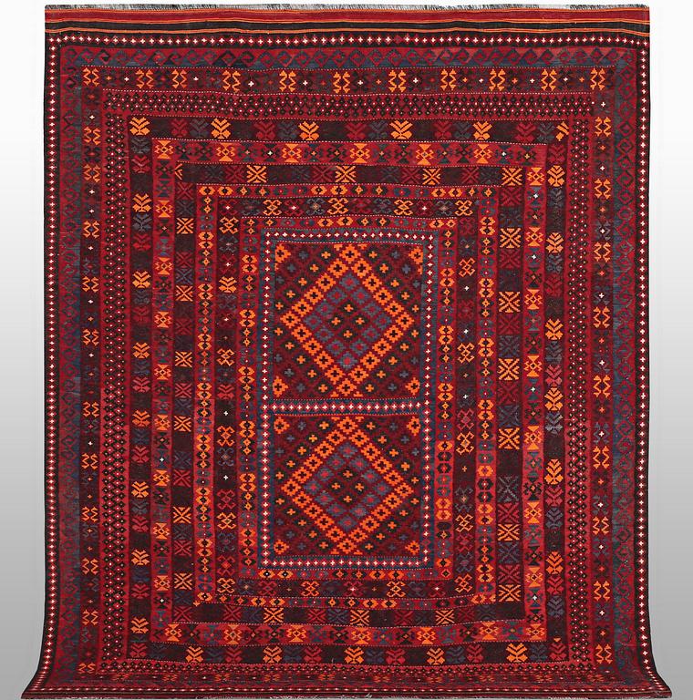 A carpet, Kilim, ca 310 x 244 cm.
