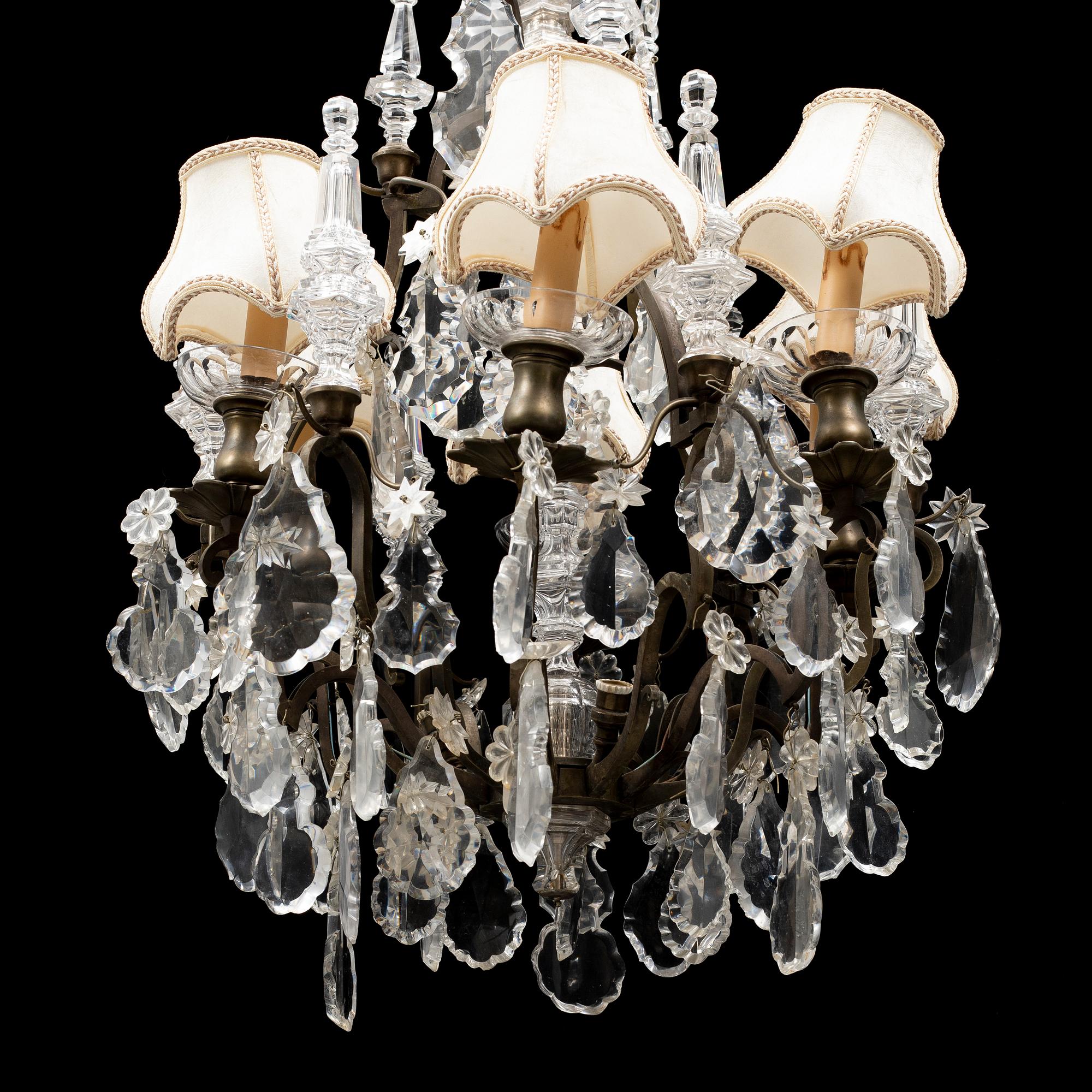 A Baroque style chandelier, mid 20th Century.