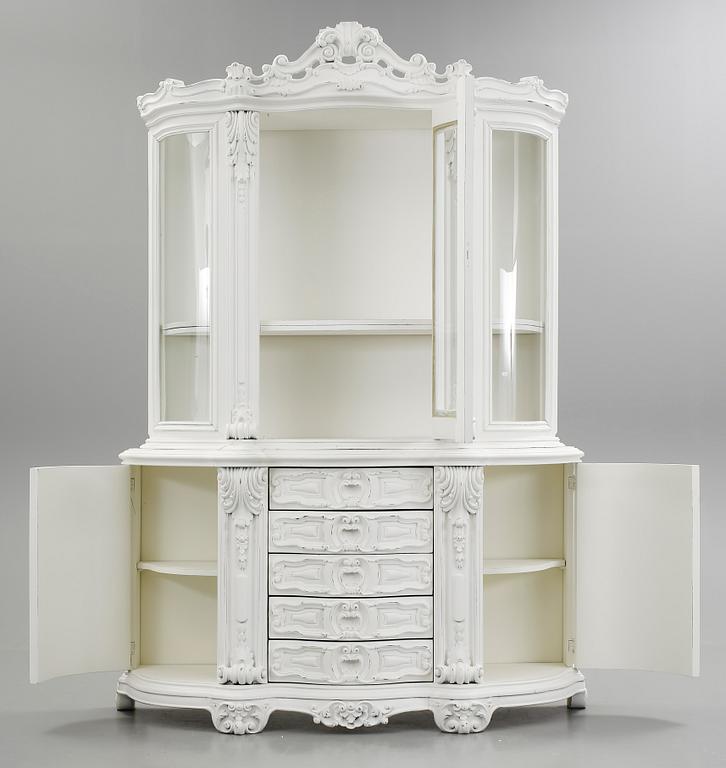 SKÄNK, barockstil, modern tillverkning.