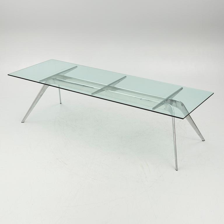 Tod Bracher, matbord, "TNo1", Fritz Hansen, Danmark.
