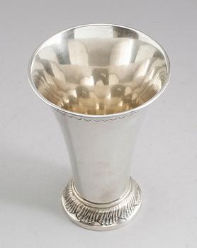 VAS, silver, 1915. Vikt 309 g.