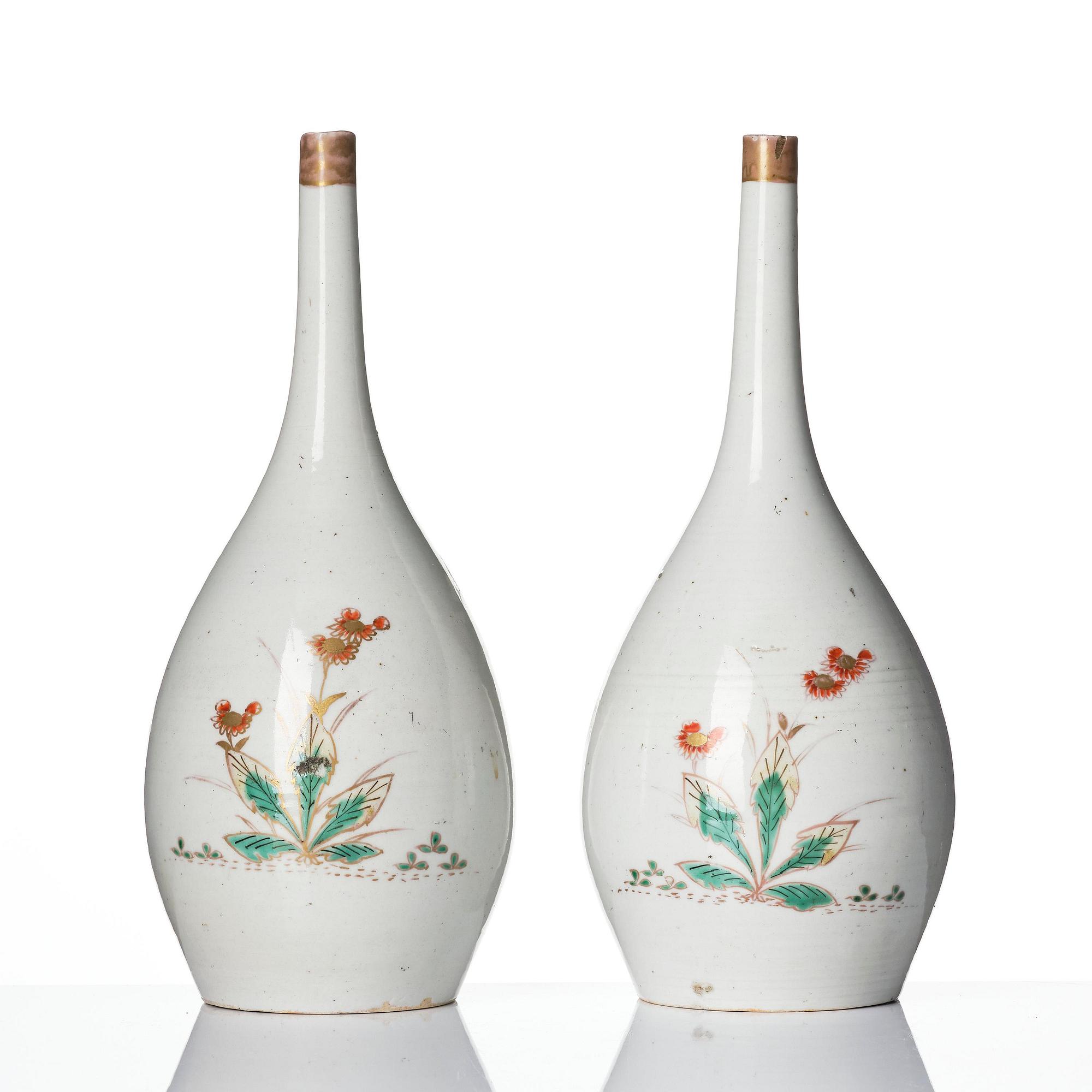 A pair of Japanese vases, Genroku, circa 1700.