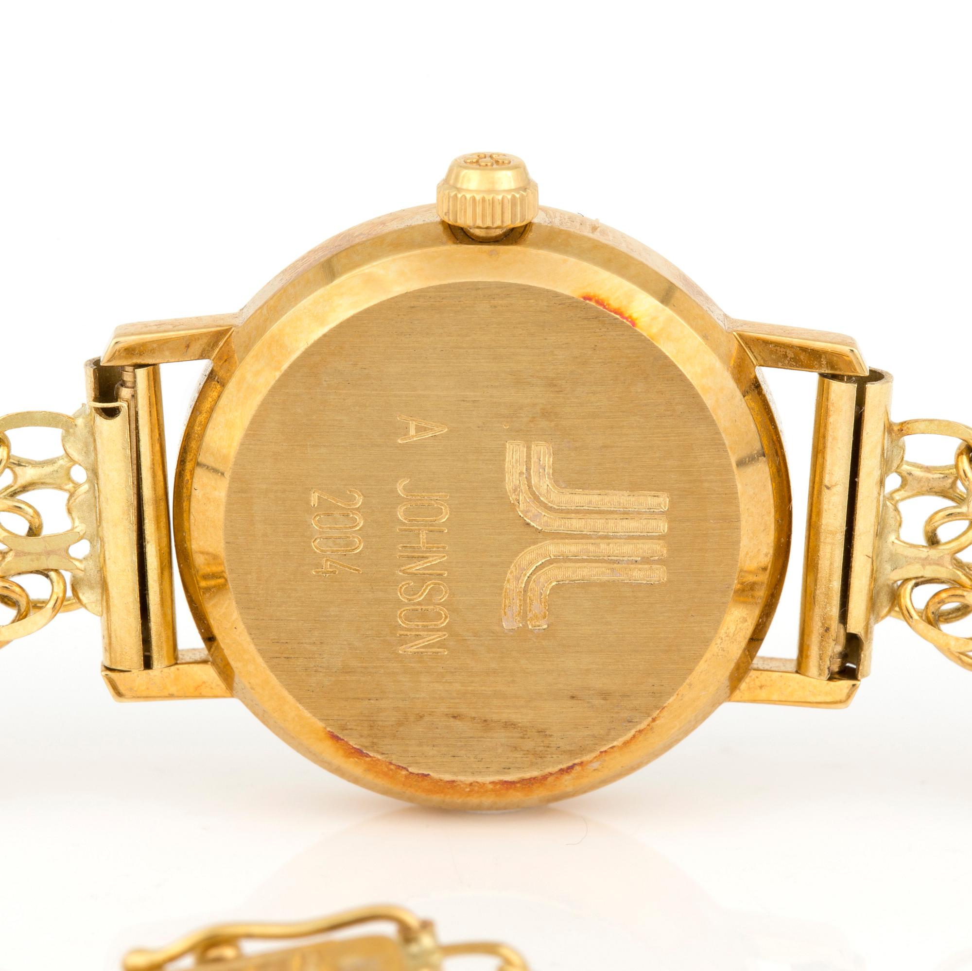 ARMBANDSUR, dam, Eterna, Schweiz.