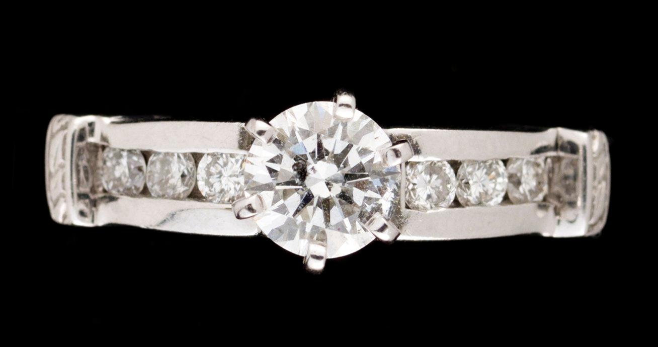 RING, 18K GULD MED BRILJANTSLIPAD DIAMANT CA 0.80 CT.