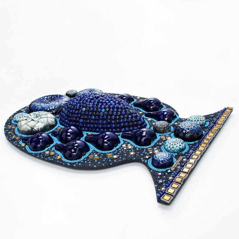 BIRGER KAIPIAINEN, relief, kivitavara, signeerattu Kaipiainen Arabia.