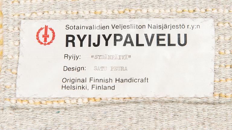 Satu Peura, A Finnish long pile ryijy rug for Ryijypalvelu. Circa 160x95 cm.