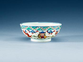 1366. An enamelled bowl, Ming dynasty, with Wanlis six character mark and period (1573-1613).