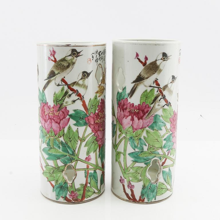 Estate vases, a pair, China, 20th century, porcelain.