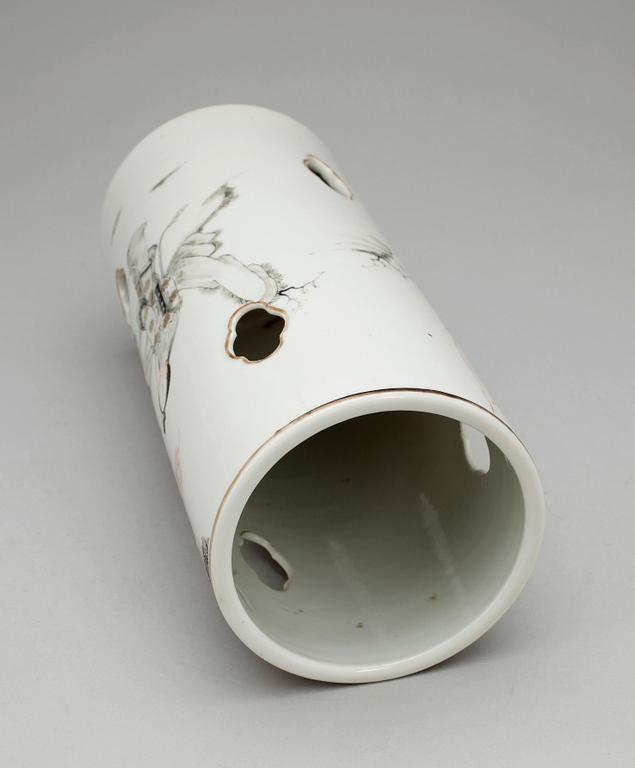 PERUKVAS, porslin, Kina, 1900-tal.