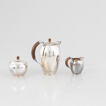 A Swedish three piece silver coffee service, mark of Nordisk Silverkonst, Helsingborg 1948.