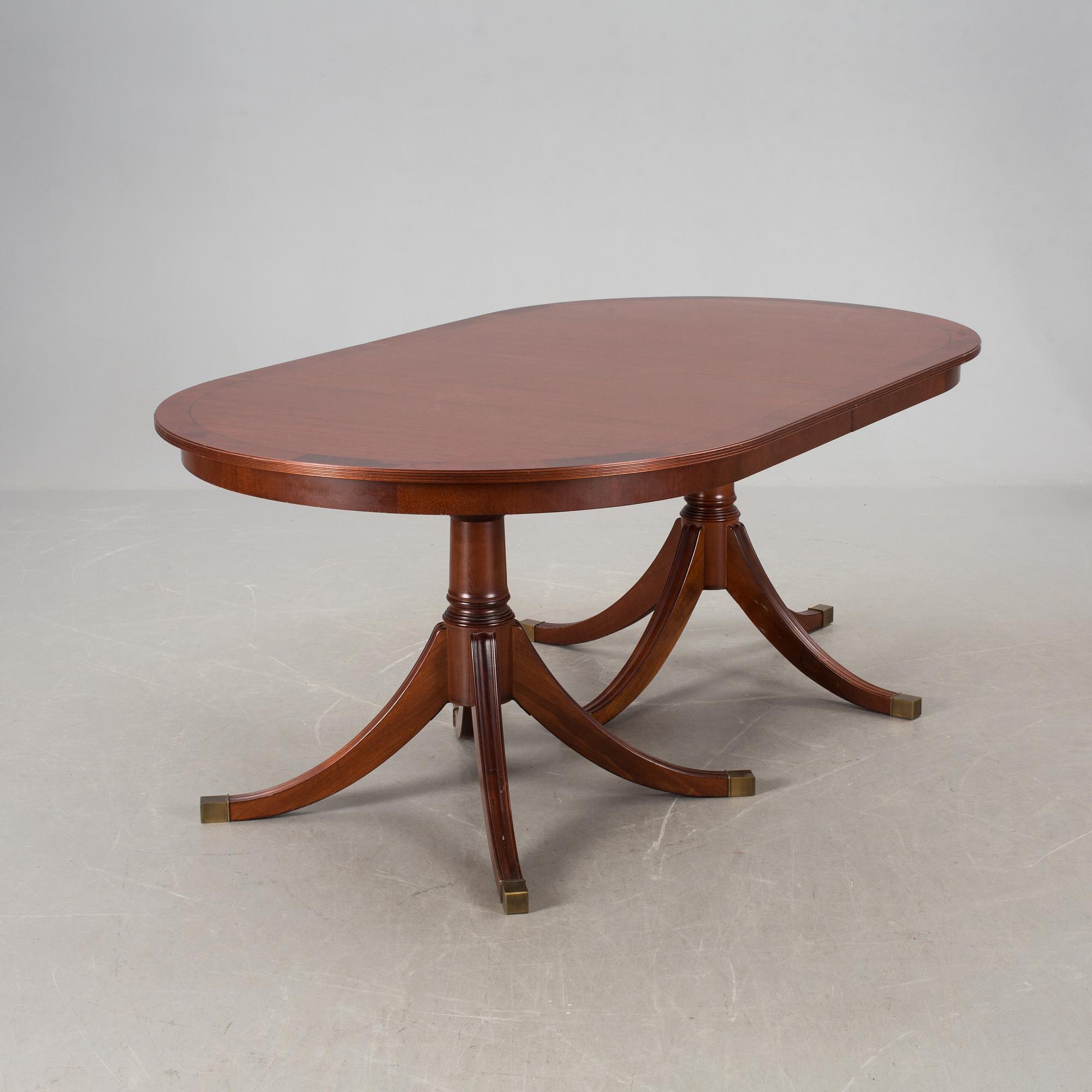 MATSALSGRUPP, 7 delar, engelsk stil. 1900-talets andra hälft.