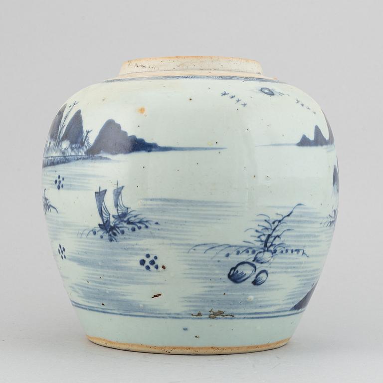 A blue and white jar, Qing dynasty, Qianlong (1736-95).