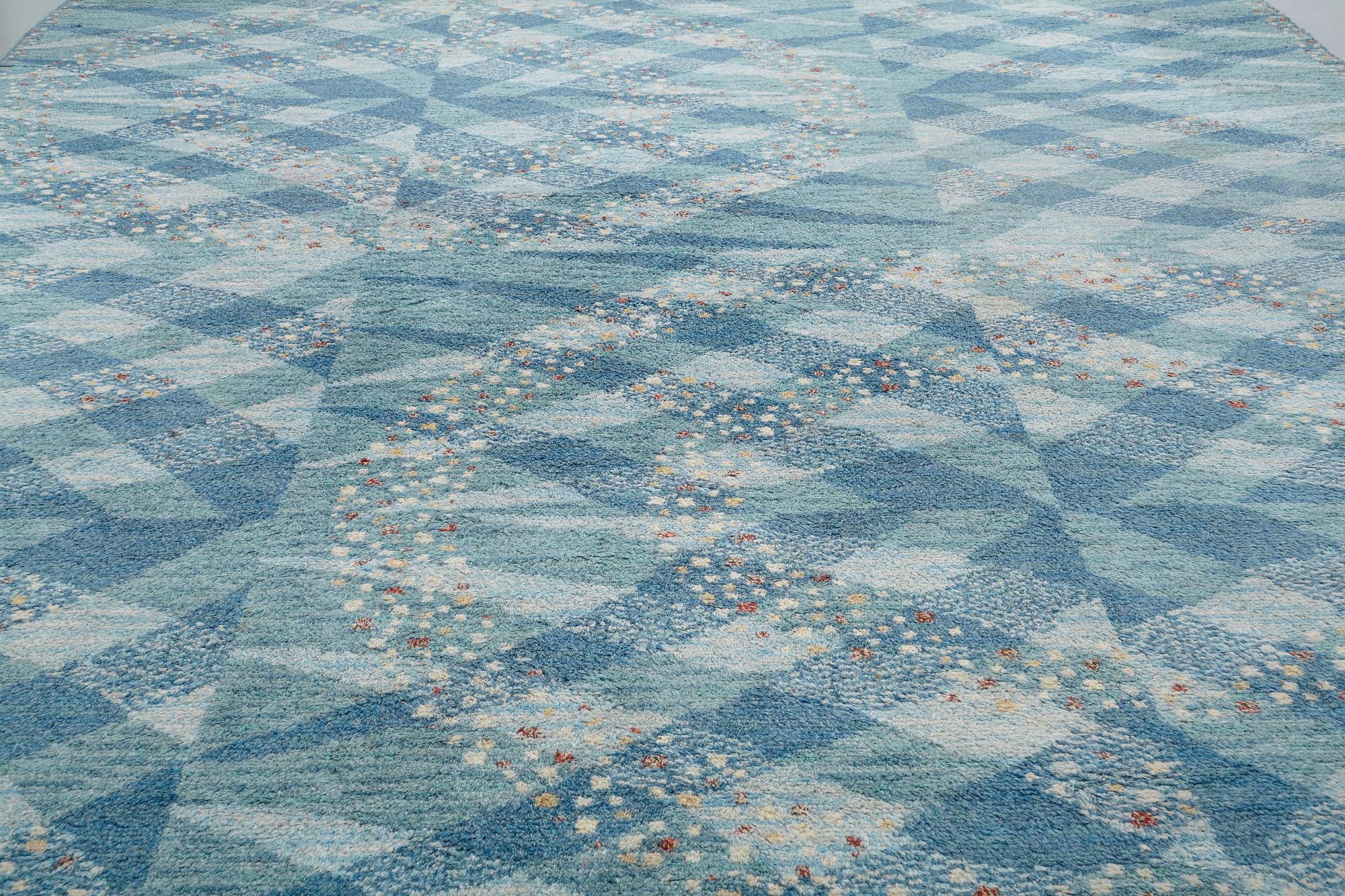 Barbro Nilsson, MATTA, "Magdalena blå", tät rya, ca 387,5 x 304 cm, signerad AB MMF BN.