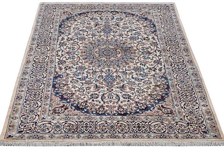 Matta, Nain, part silk, 9 laa, ca 293 x 199 cm.