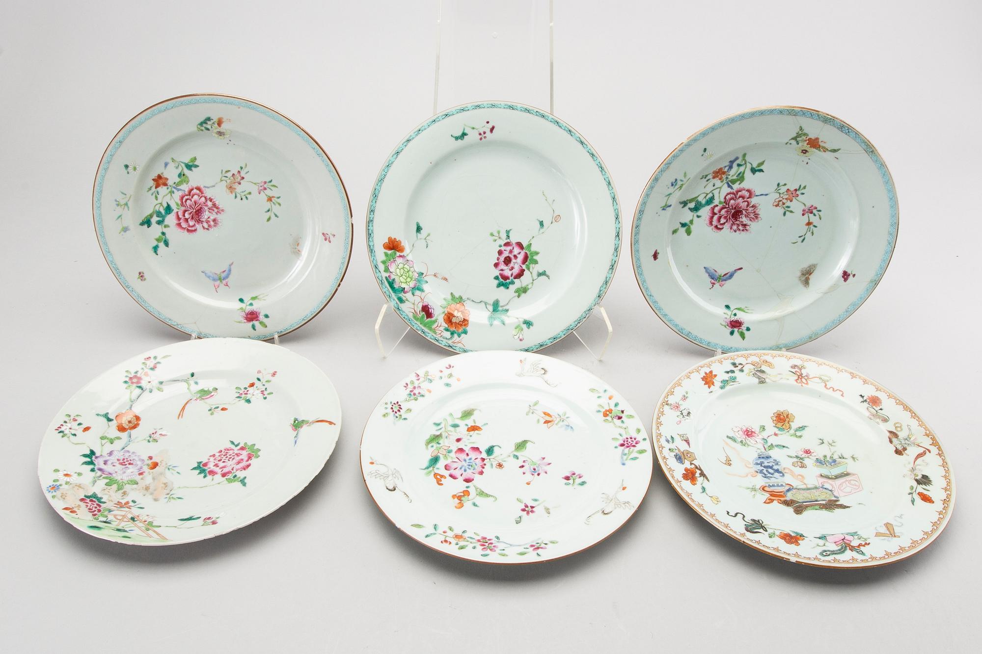 A set of six Chinese Qianlong porcelain plates.