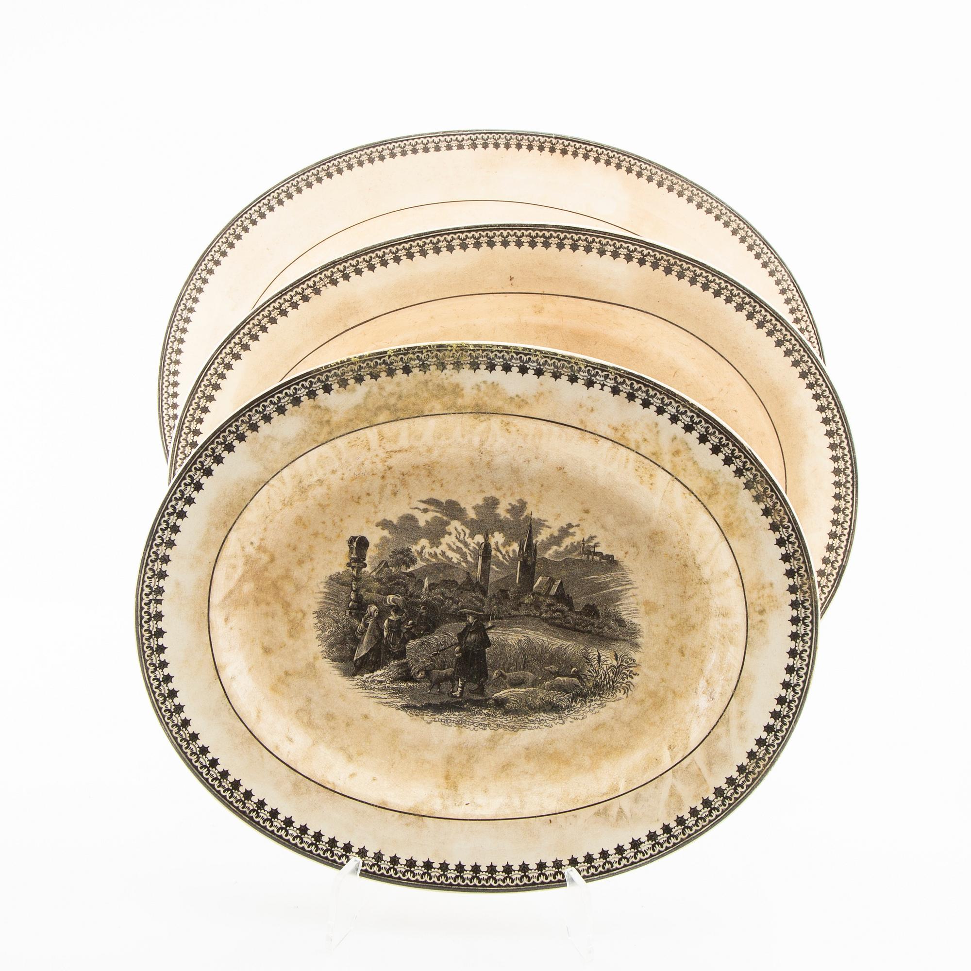 Service 44 dlr, "Old Abbey Ware Alpina" Villeroy & Boch Mettlach Saar Basin circa 1900 stoneware.