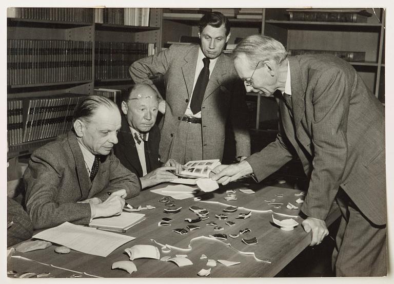 BOK, PALMGREN, NILS, "Sung Sherds" samt TRIPOD, keramik, Sung/Yuan dynastin.