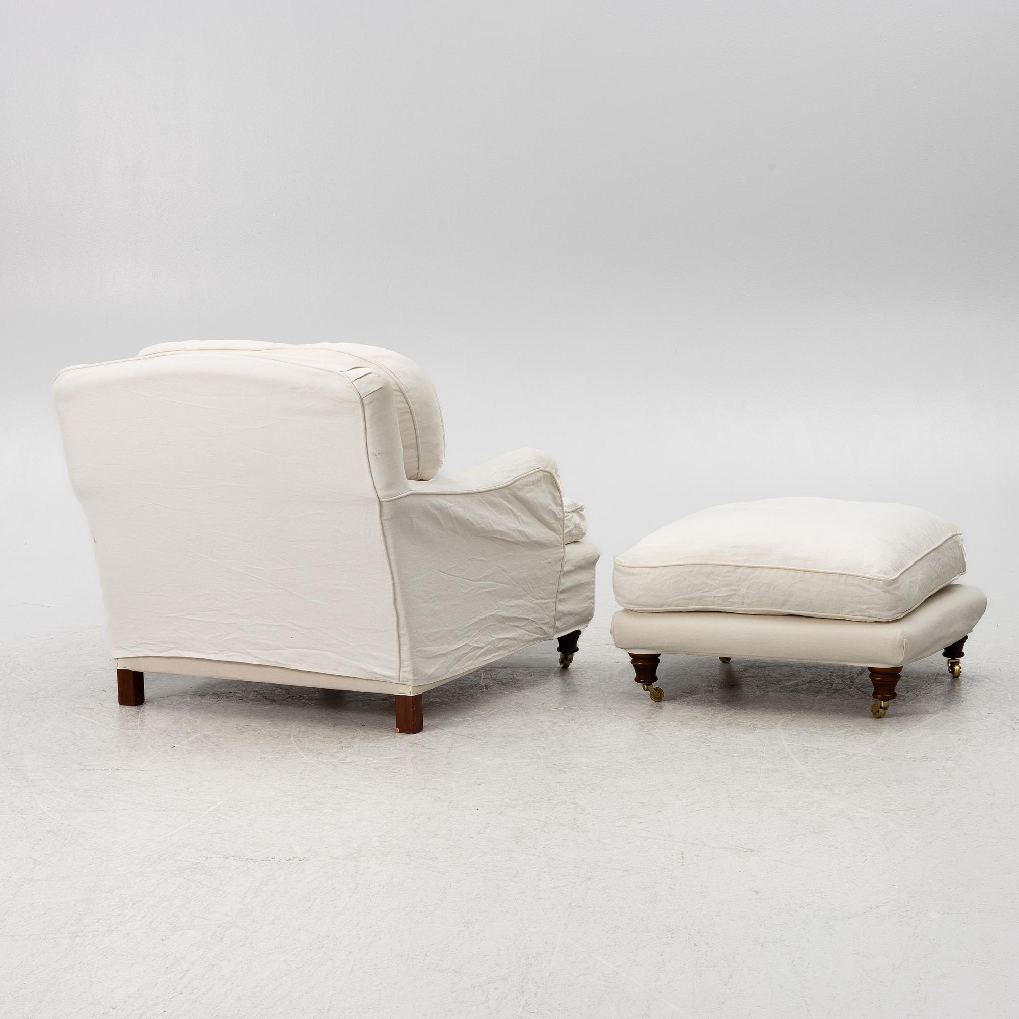 Fåtölj med fotpall, modell "Charles", Jio Möbler.