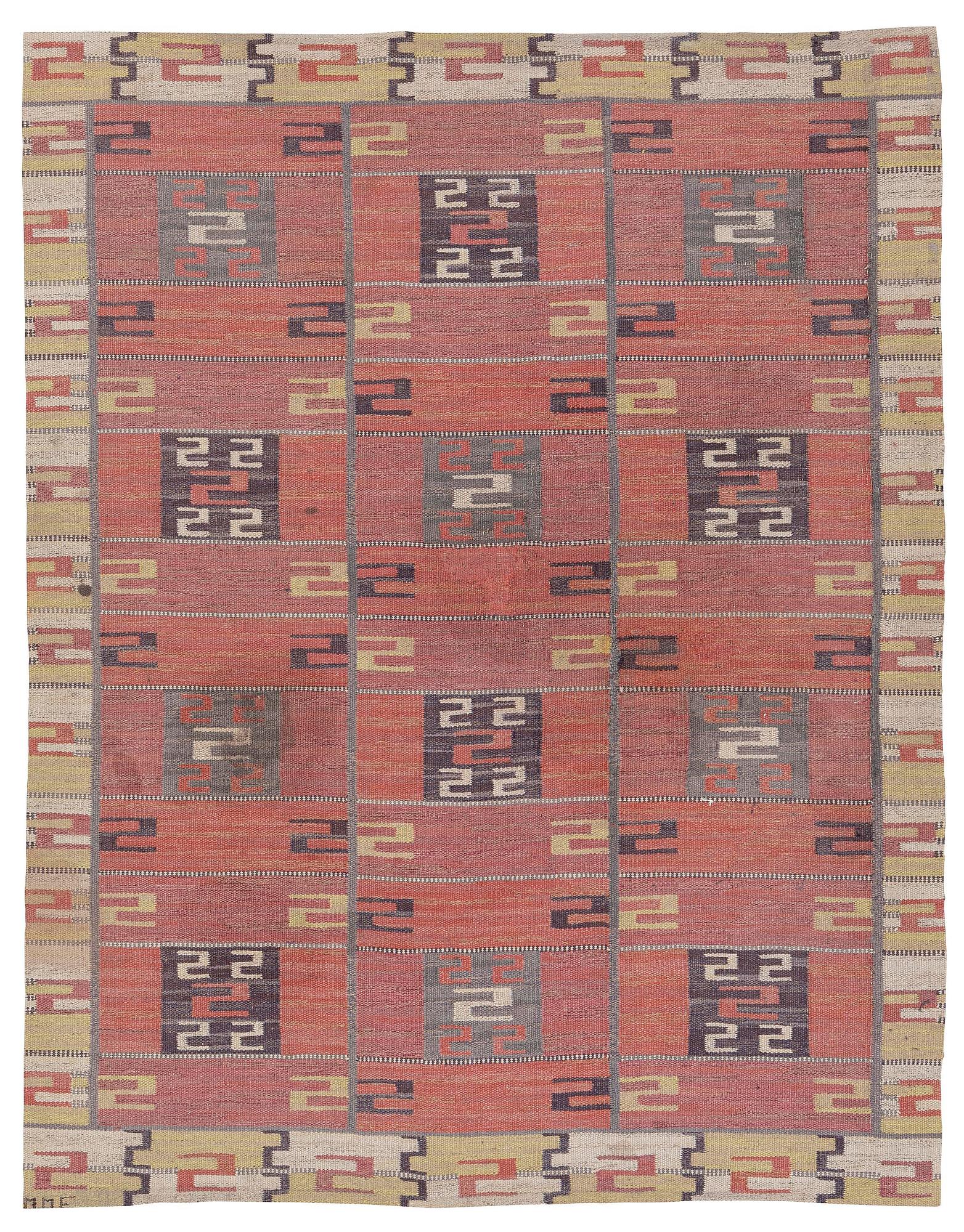 Märta Måås-Fjetterström, matta, "Röda Esset", rölakan, ca 261 x 201 cm, signerad MMF.