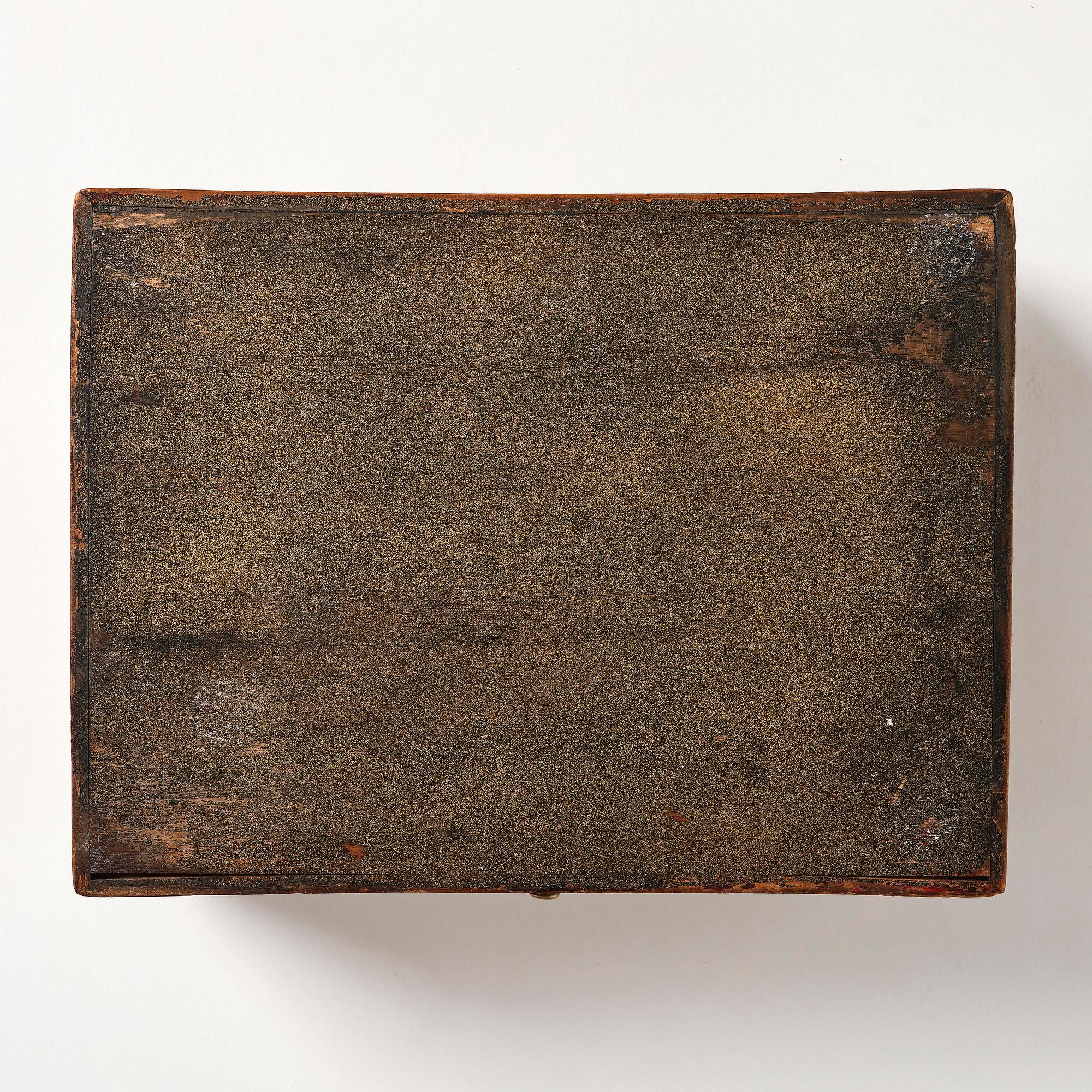 A late baroque faux-tortoise wig box, 18th century.