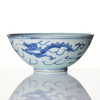 A blue and white bowl, Ming dynasty, 16th century.