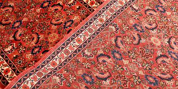 A Hamadan runner, approximately 286 x 98 cm.