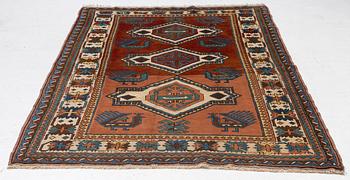 An Ardabil carpet, approx. 265 x 163 cm.