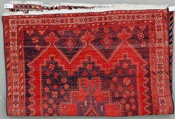 MATTA, persisk. Ca 217x161 cm.