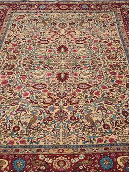 A carpet, a semi-antique Tehran figural, probably, ca 307 x 205,5 cm.