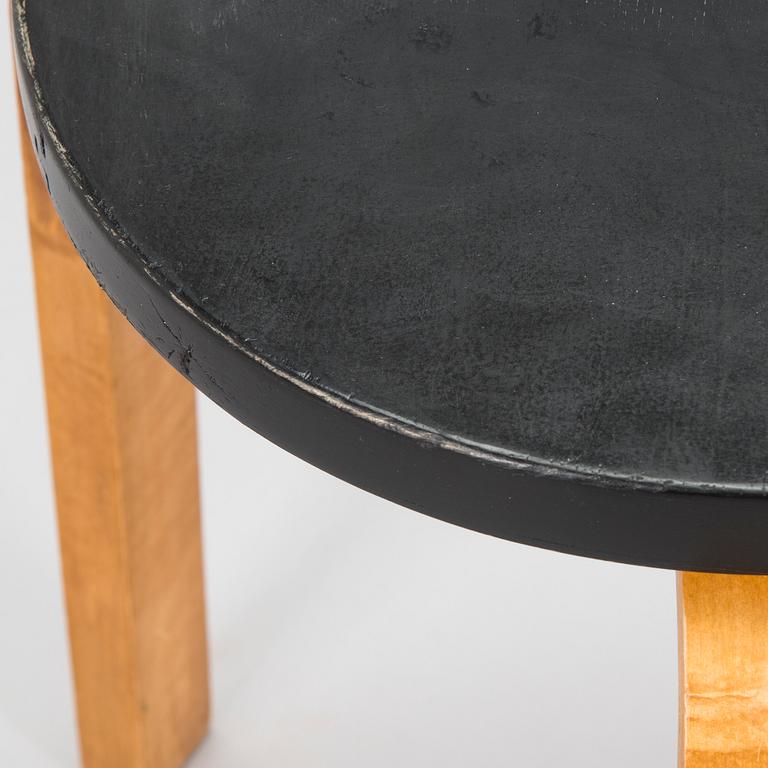 Alvar Aalto, pall, modell 60, för O.Y. Huonekalu- ja Rakennustyötehdas A.B. 1930-tal.