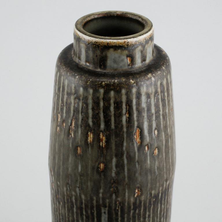 Unique stoneware vase by CARL-HARRY STÅLHANE, Rörstrand, signed and dated -61.