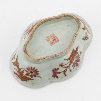 Skål, porslin, Kina, sent 1800-tal.