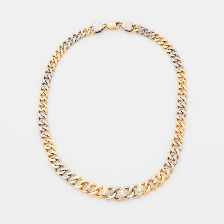 Collier, 18K vitguld och rödguld med briljantslipade diamanter.