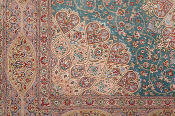 MATTO, Old silk Qum, signed Moghadam, ca 309,5 x 190,5 - 193 cm.