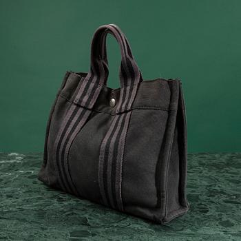 A bag "Fourre Tout", by HERMÈS.