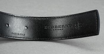 SKÄRP, Burberry.