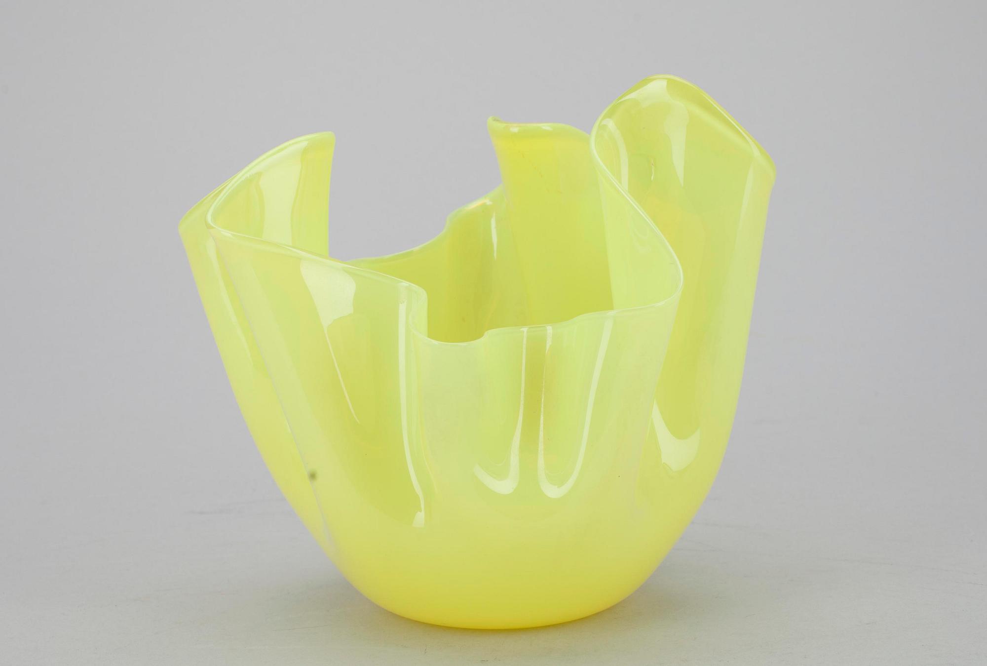 NÄSDUKSSKÅL, glas, "Fazzoletto", Fulvio Bianconi och Paolo Venini, sign. Venini, Murano, Italia, 1900-talets mitt.