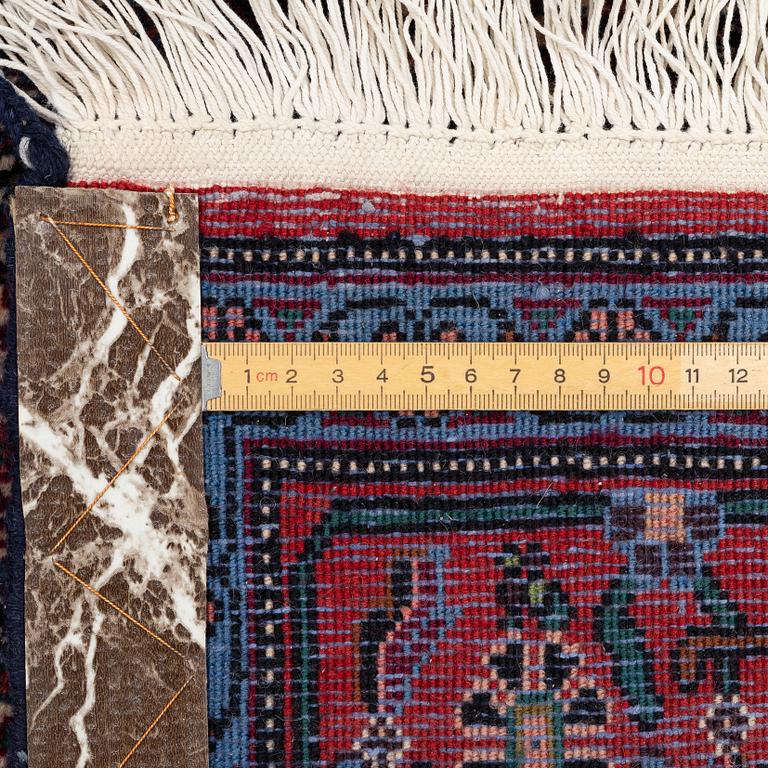 Rug, Senneh Bidjar, approx. 290 x 195 cm.