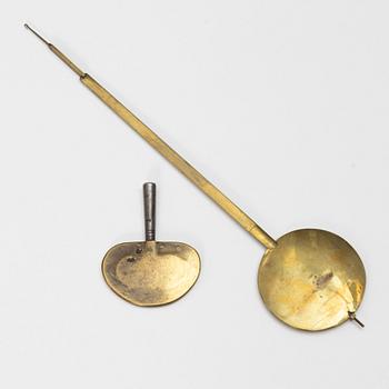 Väggpendyl, av Nils Berg (verksam i Stockholm 1751-94), Gustaviansk.