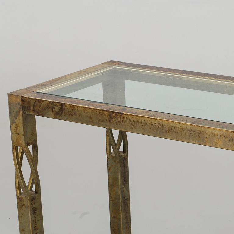 A SIDEBOARD SECOND HALF OF 20TH CENTURY.