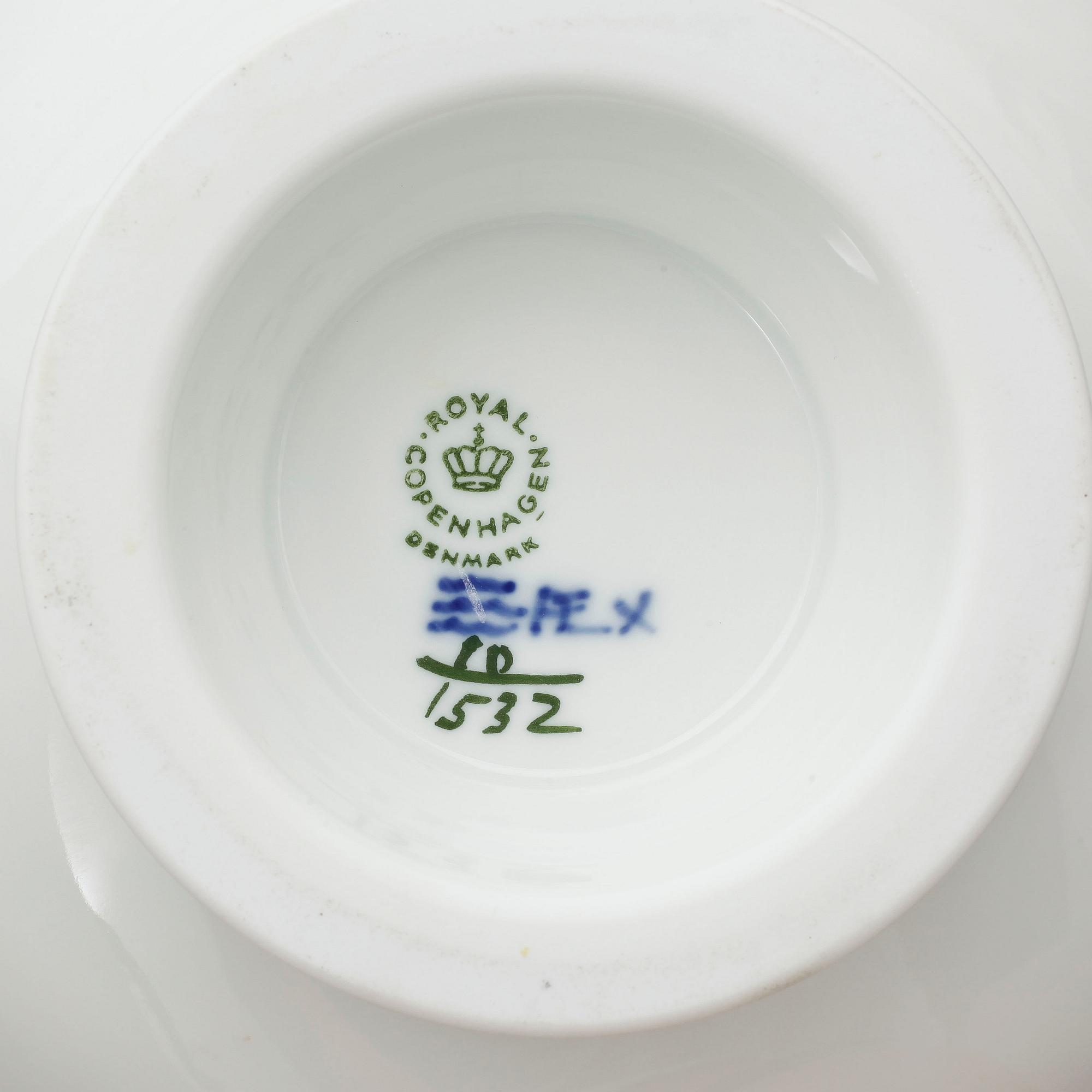 KAFFESERVIS, 13 delar, porslin, "Blå Blomst", Royal Copenhagen.