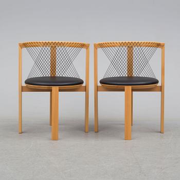 STOLAR ett par, "String chair", Niels Jörgen Haugesen, Tranekaer Furniture, Danmark, 1900-talets slut.