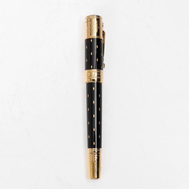 A Montblanc fountain pen, limited edition 'Queen Elizabeth I' from the series 'Patrons of Art'.