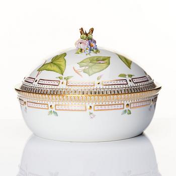 A Royal Copenhagen 'Flora Danica' vegetable tureen with cover, Denmark, 20th Century.