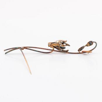 BROOCH 14K gold and silver old-cut diamonds approx 1 ct in total, length approx 10 cm.