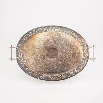 An early 20th century set of two Indian silver trays, weight 1526 grams.