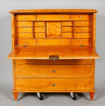 CHIFFONJÉ, 1800-tal.
