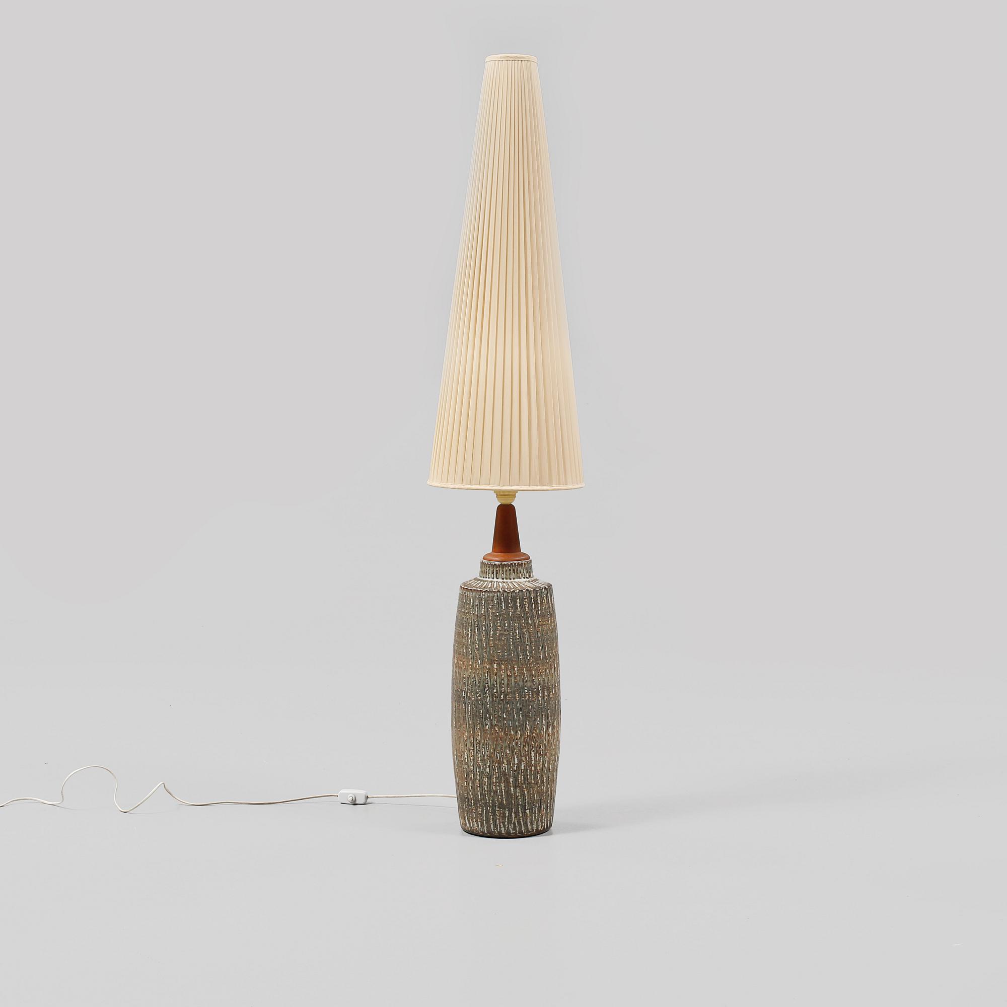BORDSLAMPA, stengods, Gunnar Nylund, Rörstrand, 1900-talets andra hälft.